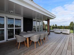 Luxury Villa With Sauna and Jacuzzi at the Lake