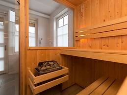 Luxury Villa With Sauna and Jacuzzi at the Lake