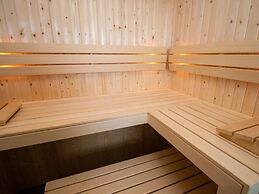 Luxury Villa With Sauna and Jacuzzi at the Lake