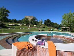 Property With Swimming Pool, Spacious Garden, Private Terrace and View