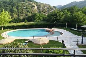 Property With Swimming Pool, Spacious Garden, Private Terrace and View