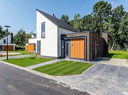 Nice Villa With Sauna, Whirlpool & Steam Shower