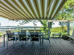 Vintage Villa With Private Garden in Rendeux