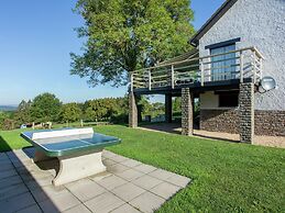 Vintage Villa With Private Garden in Rendeux