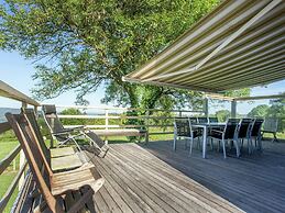 Vintage Villa With Private Garden in Rendeux