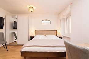 Apartments Leonel Piran