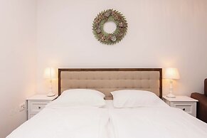 Apartments Leonel Piran