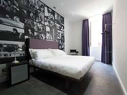 7 Inn Spanish Steps