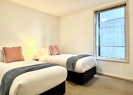 Readyset Apartments at The Summit