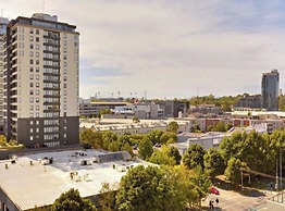 Readyset Apartments at The Summit