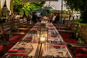 Hotel Milano Pool & Garden
