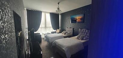 İNCİ House