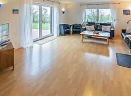 Flood Comfortable Holiday Residence