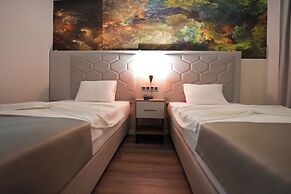 Dayman Hotel