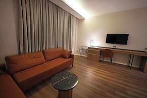 Dayman Hotel