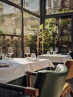 Hotel Dum by Muskat