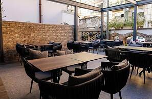 Hotel Dum by Muskat