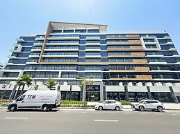 Silkhaus Azizi Riviera