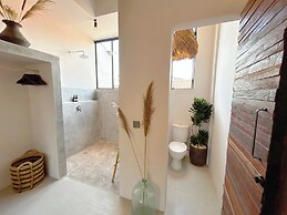 House of Yin