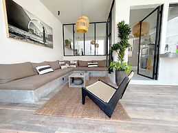 House of Yin