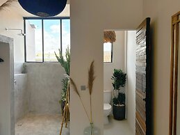 House of Yin