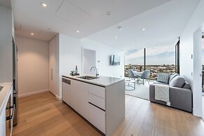 Melbourne Corporate Stays – Docklands Waterfront