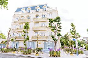 Leo Mansion Luxury Serviced Apartment