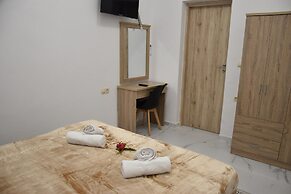Kourites Apartments