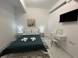 Kourites Apartments