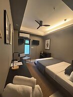 Lakwa Motel Lio Beach
