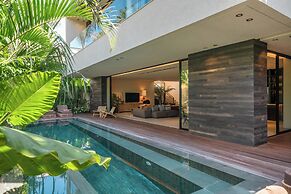 Villa Fiji