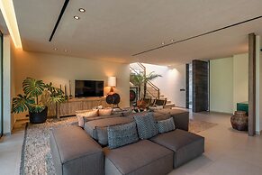 Villa Fiji