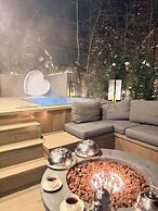 Monte Pine Chalet 1