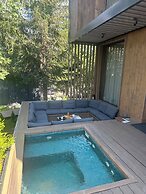 Monte Pine Chalet 1