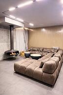 Monte Pine Chalet 1