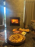 Monte Pine Chalet 1