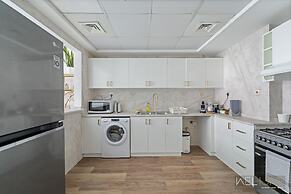 WelHome - Beautiful 1BR Apt. in Al Barsh