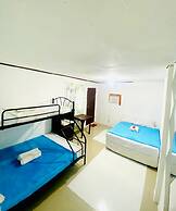 Hibiscus Dive Inn