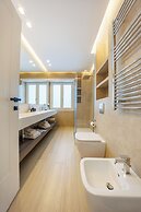 Arya Guest House