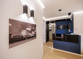 Arya Guest House