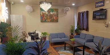 YADUKUL HOTEL