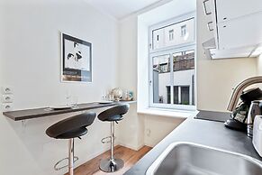 Cozy City Apartments