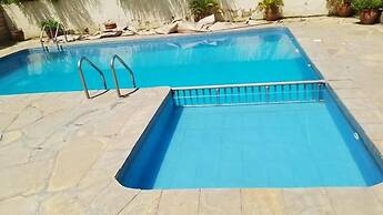 Twiga Whitehouse Villas