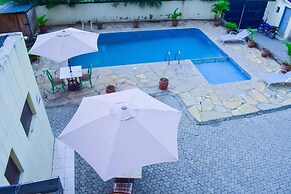 Twiga Whitehouse Villas