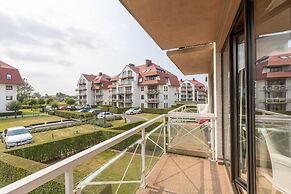 Spacious Apartment With View