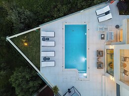 Royal Bird Villa