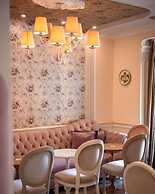 Amorino Tirana B&B