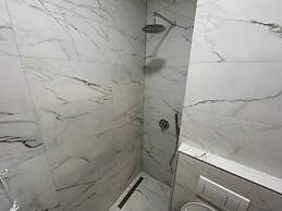 Amorino Tirana B&B