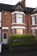Spacious Coventry House With 4 Bedrooms