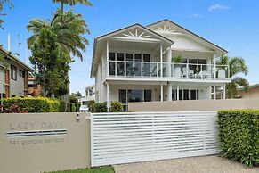 Lazy Days by Stay Noosa
